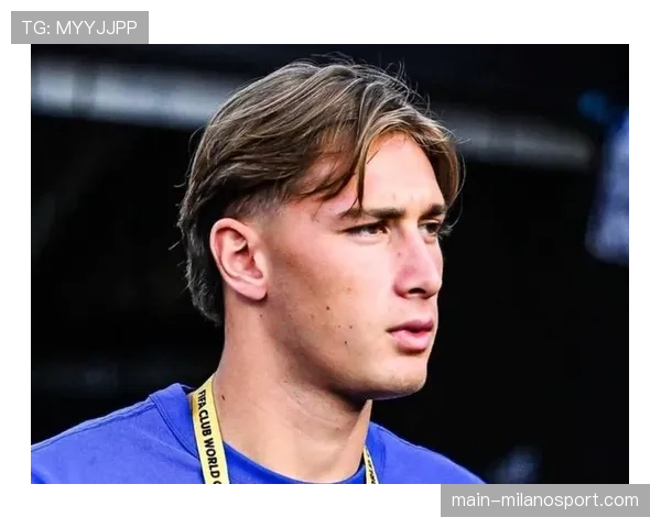 从青训到核心：国际米兰年轻前锋皮奥·埃斯波西托的崛起之路