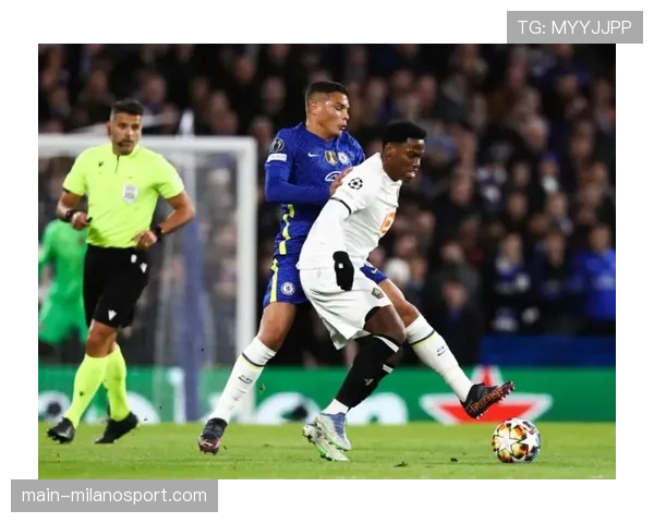 巴黎圣日耳曼主场28-26力克维斯瓦普沃茨克,占得欧冠晋级先机 巴黎圣日耳曼主场28-26力克维斯瓦普沃茨克,占得欧冠晋级先机