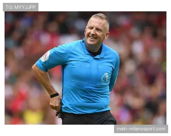 特写：裁判赫伯-迪恩的第50场数字赛执法之旅